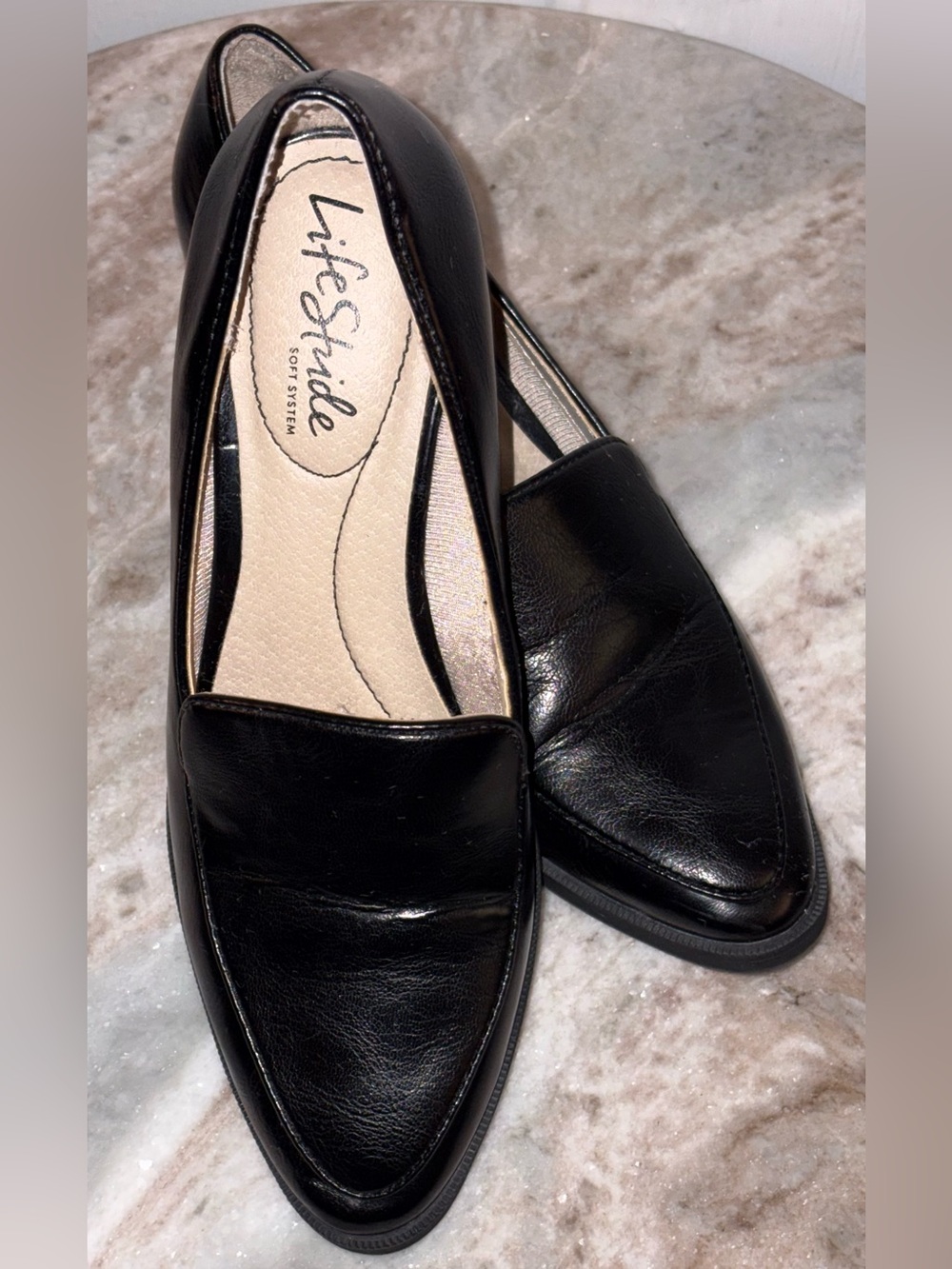 LifeStride Soft System Black Slip-On Loafers Heeled Flats Size 6.5